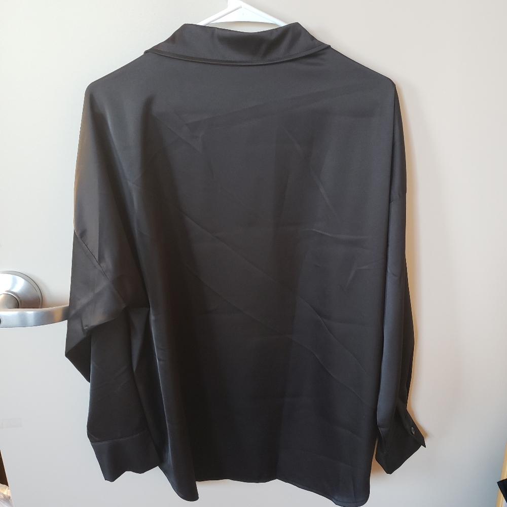 BLACK SATEEN BUTTON FRONT SHIRT Sz 14 NWT - Picture 2 of 4